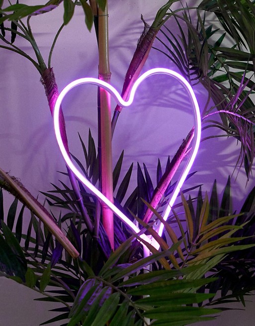 TYPO // Heart Shaped Solar Light – Never Knowingly Concise